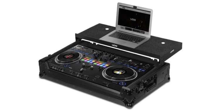 Udg ultimate flight case pioneer ddj-rev7 black plus